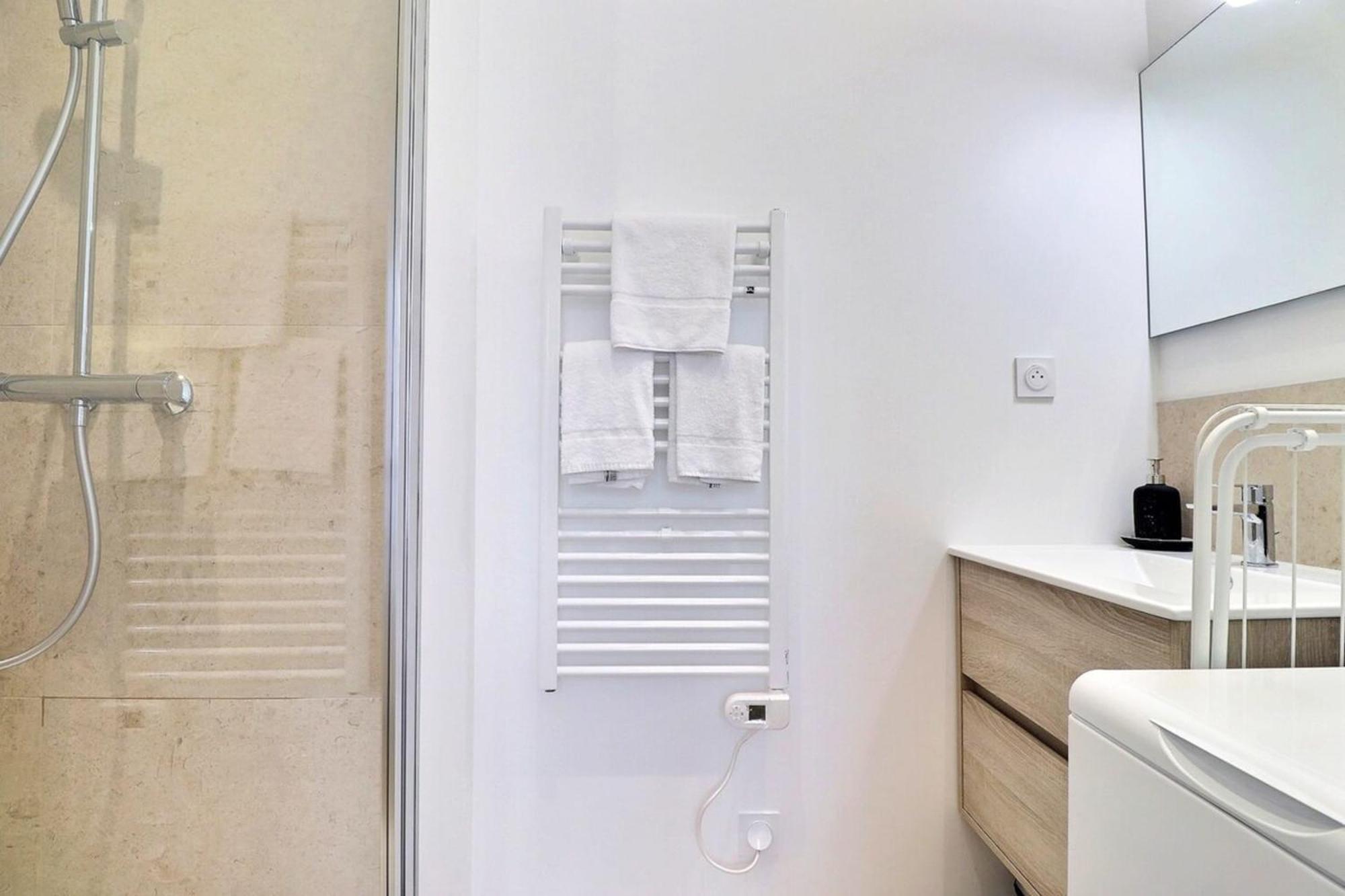 L'Origami - Lovely Newly Renovated Apartment With Garage - Villeurbanne Esterno foto
